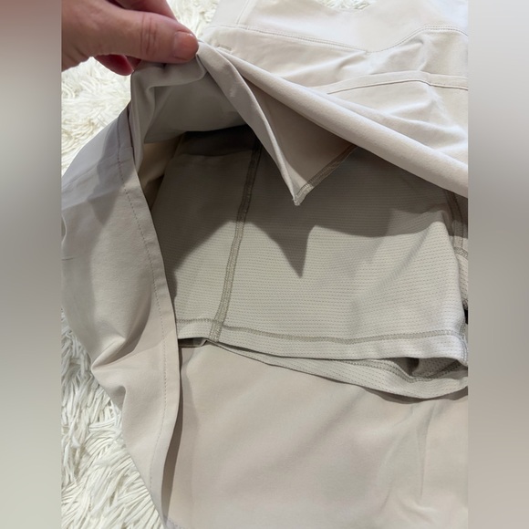 Athleta Brooklyn Heights High Rise Skort - Size 12 - Abalone Ivory - Picture 5 of 10